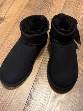 UGG Black Sheepskin Lined Ankle Boots